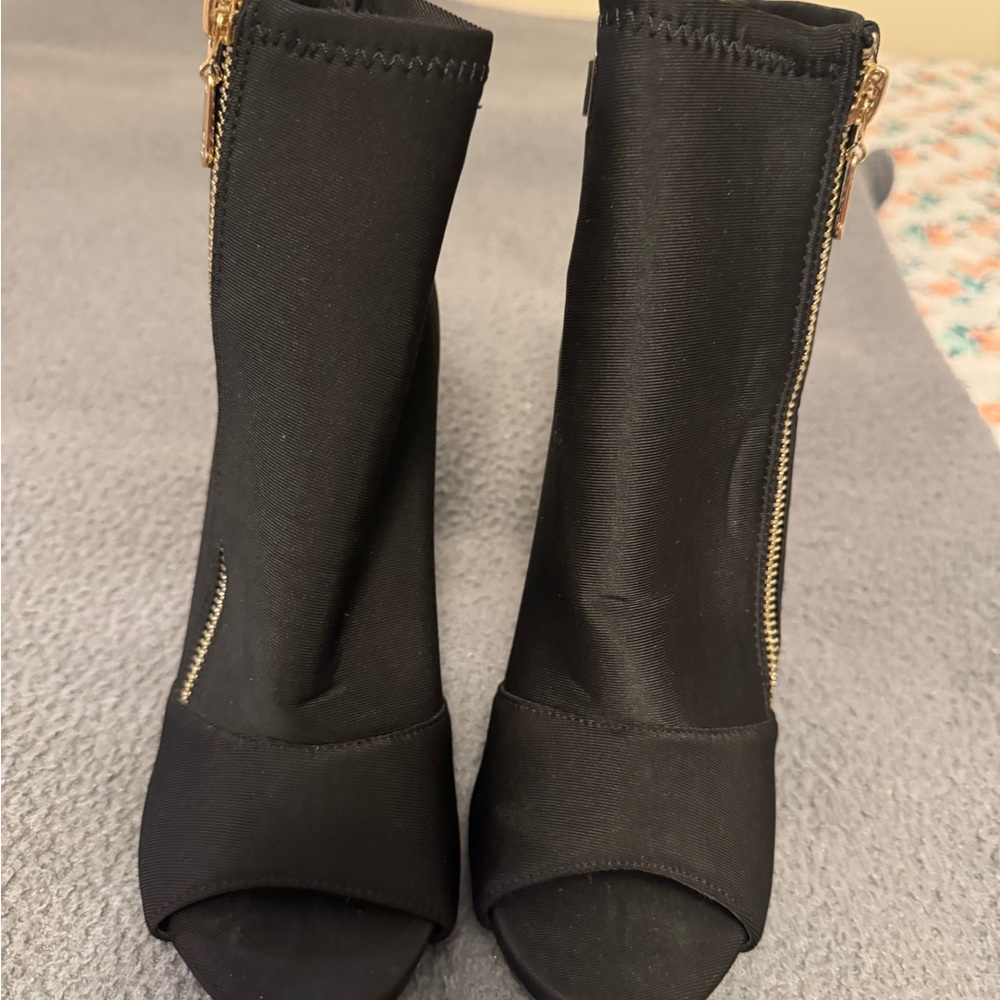 Guess Black Peep-Toe Heeled Boots